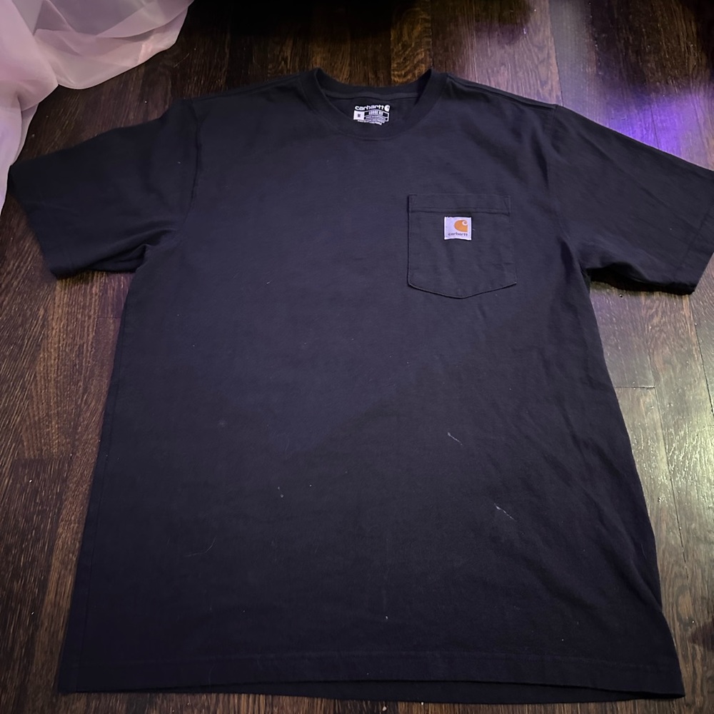 Black loose fit carhartt shirt size medium
